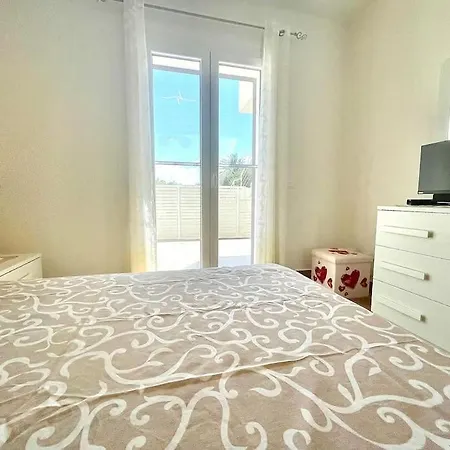 Sicilian Shore Haven, 2 Min To Sea Terrasini