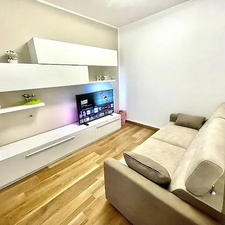 Villa Sicilian Shore Haven, 2 Min To Sea Terrasini